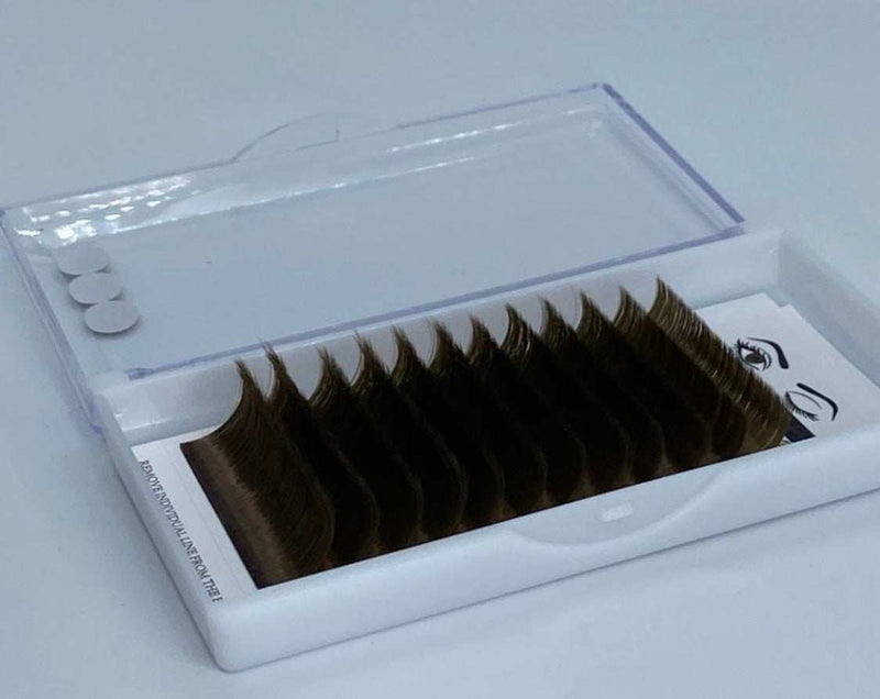 Classic C Curls – Natural Lash Extensions for Everyday Wear